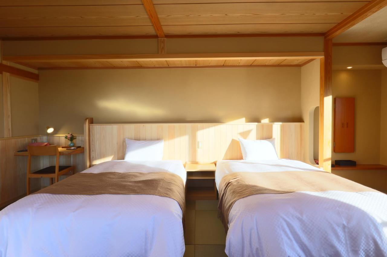 โรงแรมชิบุ 3*